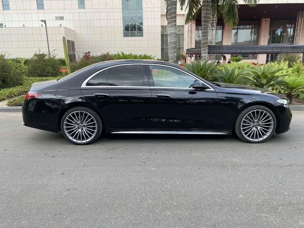 Mercedes Benz S580 angle 7